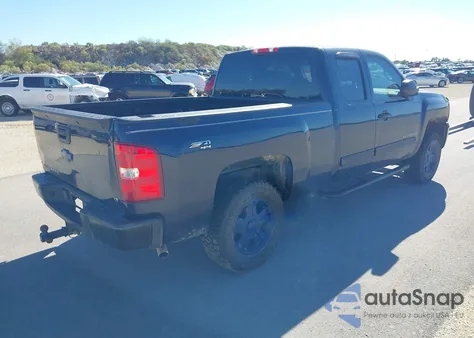 2010 Chevrolet Silverado 1500 Lt z USA, uszkodzony, nr VIN 1GCSKSE39AZ203709